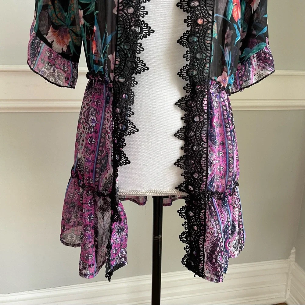 Tru Self Sheer Tropical Floral Kimono Blouse w/ Black Lace Trim – Size Small - Picture 3 of 9